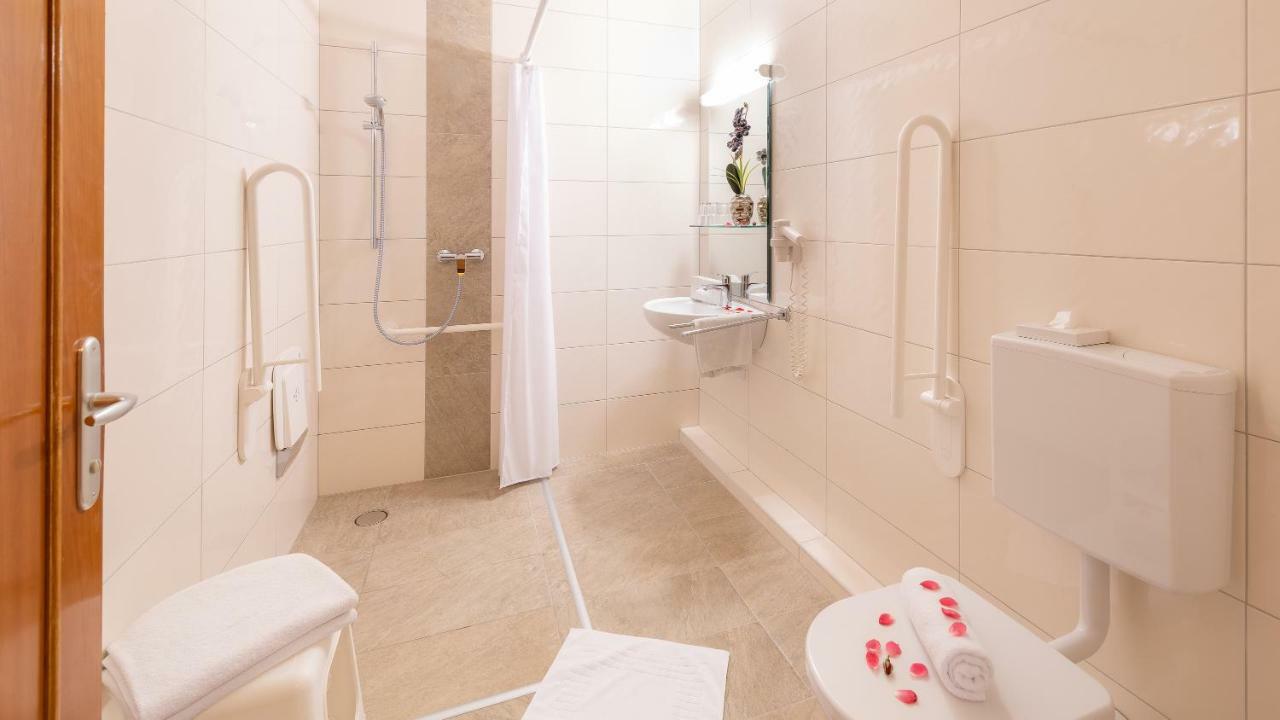 Strandhotel Orchidee Санкт-Канциан Экстерьер фото